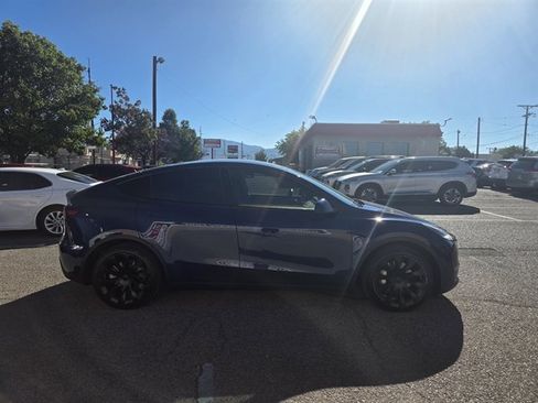 Used 2020 Tesla Model Y Long Range AWD/4WD image 3