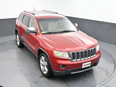 Used 2011 Jeep Grand Cherokee Overland AWD/4WD image 45