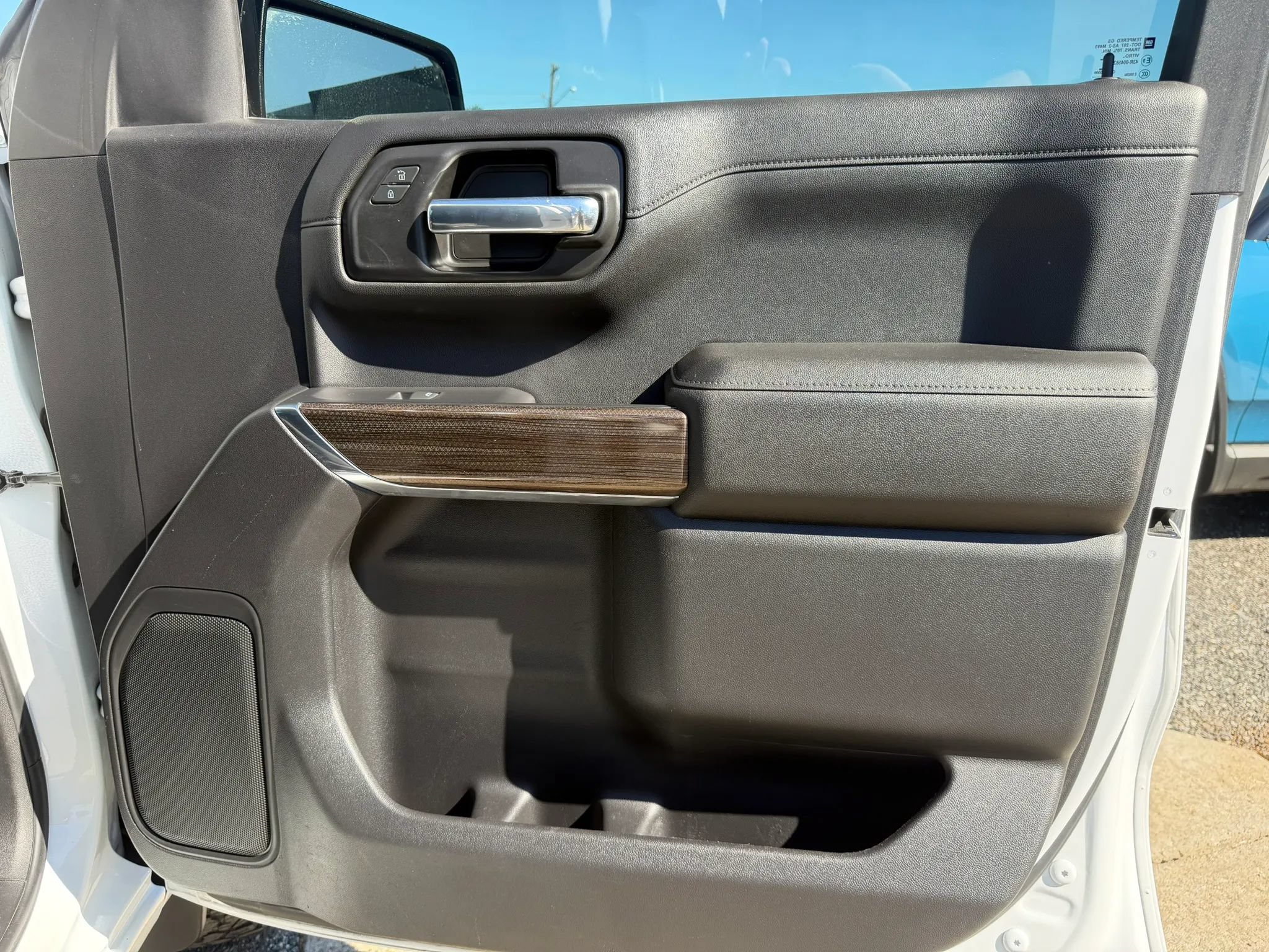 Used 2021 Chevrolet Silverado 1500 RST AWD/4WD image 23