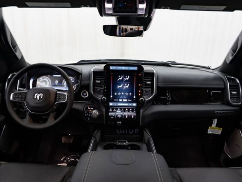 New 2026 RAM 1500 Laramie AWD/4WD image 10