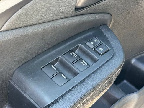 Used 2023 Honda Passport EX-L image 16