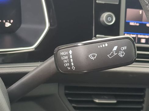 Used 2024 Volkswagen Jetta Sport image 25