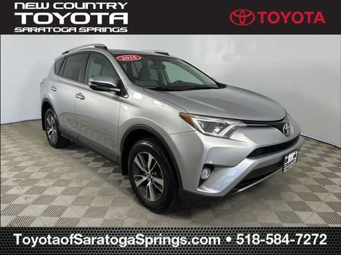 Used 2016 Toyota RAV4 XLE AWD/4WD image 1