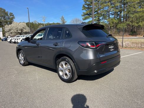 Certified 2025 Honda HR-V LX image 9