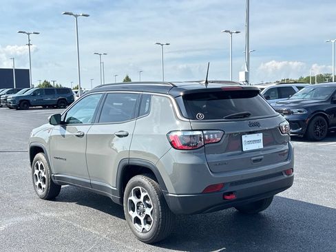 Used 2022 Jeep Compass Trailhawk w/ Trailhawk Convenience Group AWD/4WD image 4