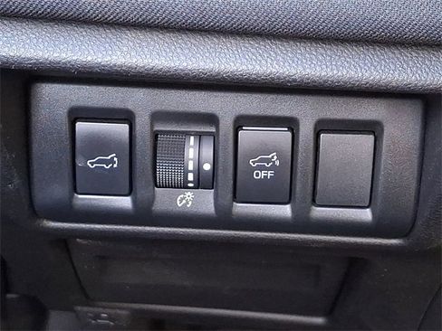 Used 2023 Subaru Outback Premium image 26