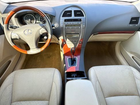Used 2011 Lexus ES 350 image 24