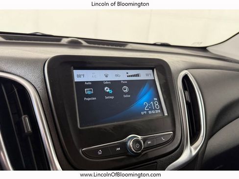 Used 2018 Chevrolet Equinox LT image 32