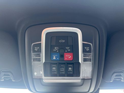 Used 2019 RAM 2500 Limited image 20