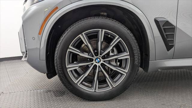 Used 2026 BMW X5 sDrive40i RWD image 31