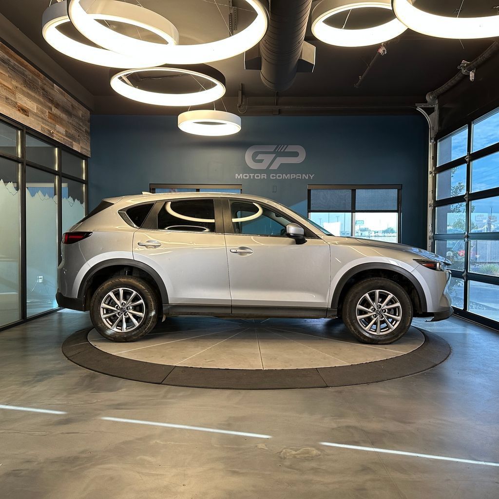Used 2023 MAZDA CX-5 AWD 2.5 S image 2