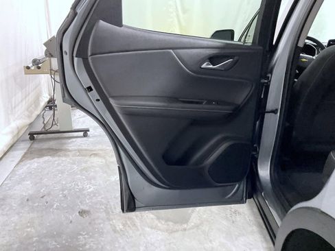 Used 2025 Chevrolet Blazer LT AWD/4WD image 17