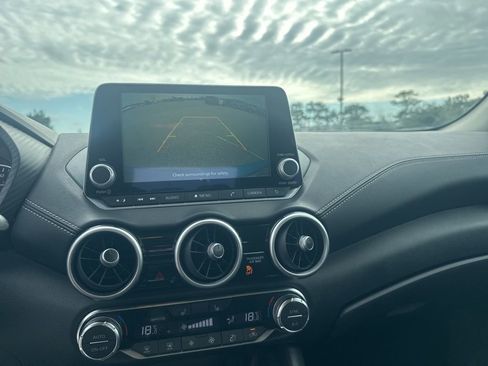 Used 2024 Nissan Sentra SV image 14