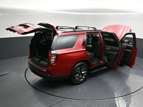 Used 2021 Chevrolet Tahoe Z71 w/ Z71 Off-Road Package image 37