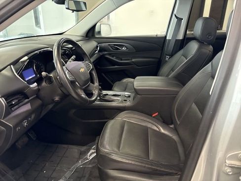 Used 2021 Chevrolet Traverse Premier image 16