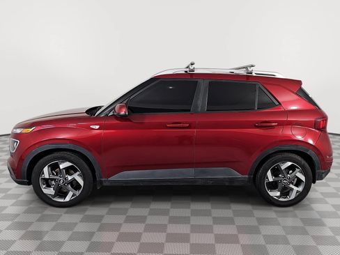 Used 2024 Hyundai Venue Limited FWD image 5