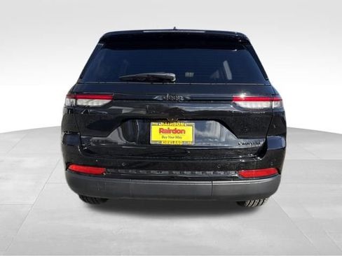 New 2025 Jeep Grand Cherokee Limited w/ Black Appearance Package image 6