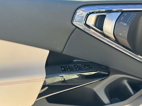 New 2026 BMW X3 xDrive30 w/ Premium Package image 13