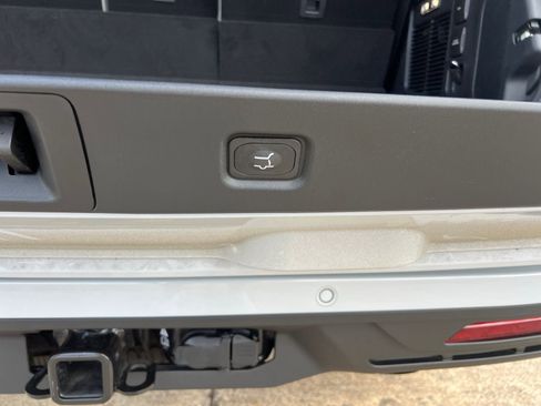 New 2025 Ford Expedition Active RWD image 14