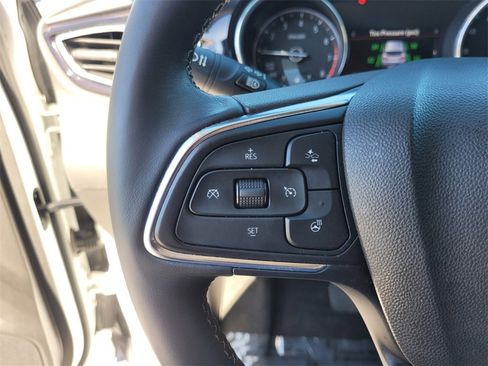 Used 2022 Buick Encore GX Essence image 29