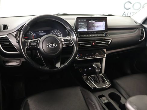 Used 2021 Kia Seltos SX w/ SX Sunroof Package AWD/4WD image 2