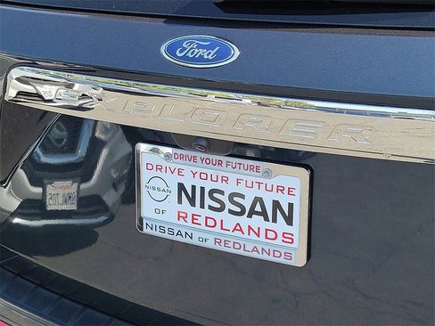 Used 2023 Ford Explorer XLT image 26