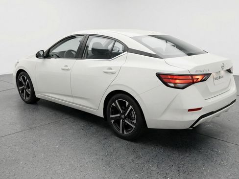 Used 2025 Nissan Sentra SV FWD image 6