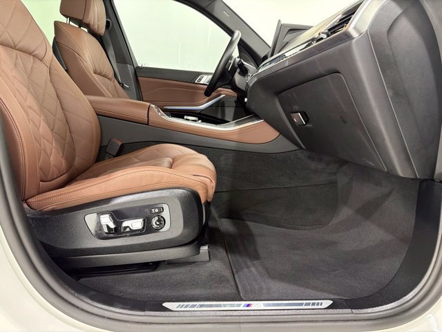 Certified 2025 BMW X5 xDrive50e w/ M Sport Package AWD/4WD image 20
