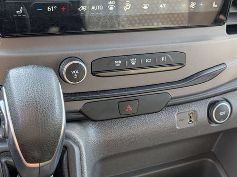 Certified 2022 Ford Transit 350 XLT RWD image 39