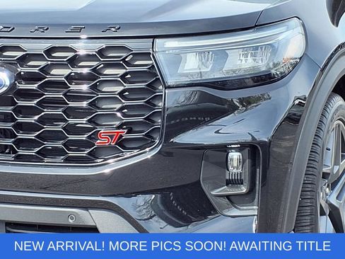 Certified 2025 Ford Explorer ST w/ Sun And Sound Package AWD/4WD image 13
