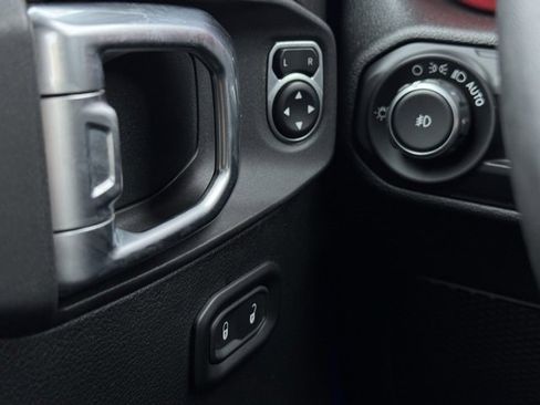 Used 2020 Jeep Wrangler Unlimited Rubicon image 32