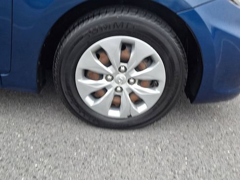 Used 2017 Hyundai Accent SE FWD image 8