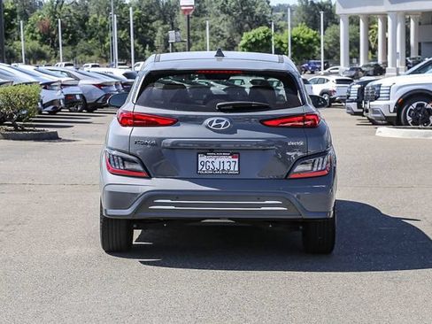 Certified 2023 Hyundai Kona Limited FWD image 4