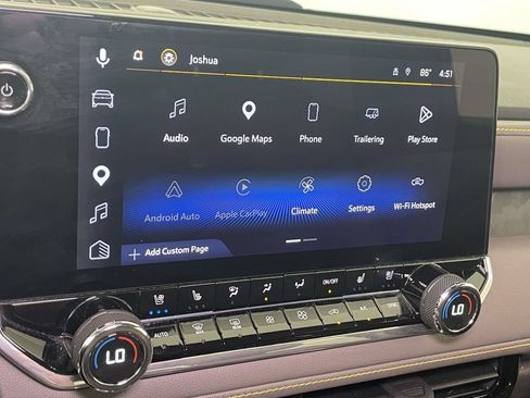 Used 2023 Chevrolet Colorado ZR2 w/ ZR2 Convenience Package III AWD/4WD image 23