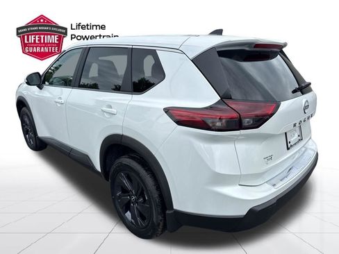 New 2026 Nissan Rogue SV FWD image 7