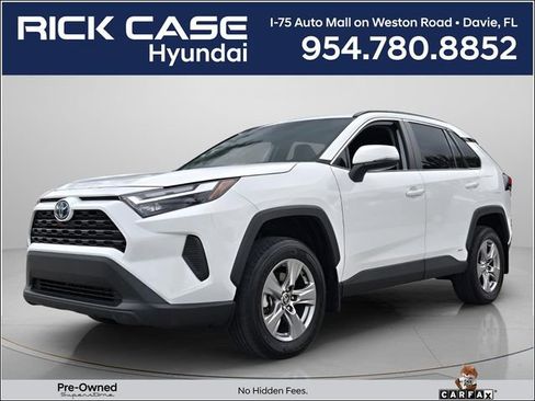 Used 2024 Toyota RAV4 XLE AWD/4WD image 1