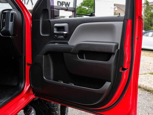 Used 2017 GMC Sierra 3500 4x4 Crew Cab image 46