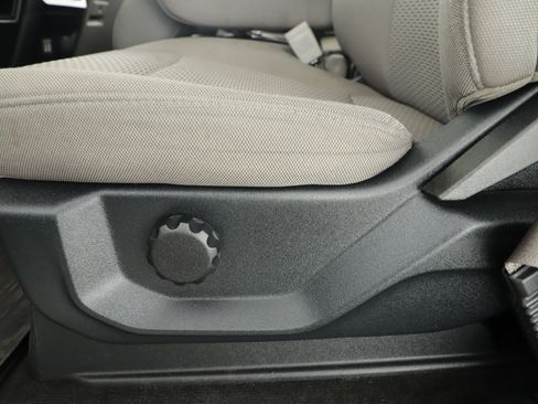 Used 2020 Ford F150 XLT image 9