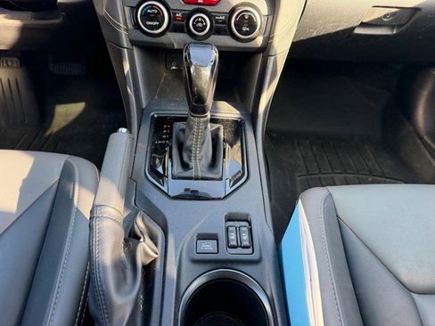 Used 2022 Subaru Crosstrek 2.5i Sport w/ Moonroof Package image 16