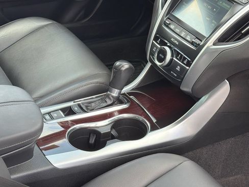 Used 2015 Acura TLX FWD image 21