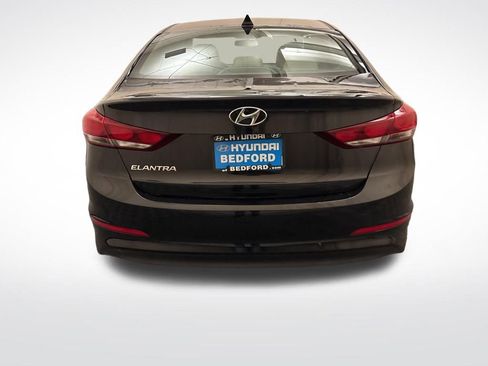 Used 2017 Hyundai Elantra SE FWD image 6