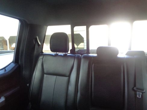 Used 2020 Ford F250 Lariat w/ Chrome Package image 38