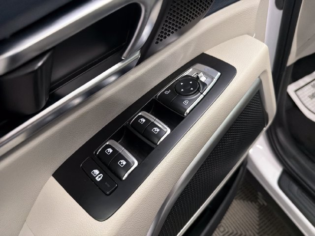 Certified 2023 Kia Telluride EX FWD image 12