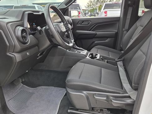 Used 2024 Chevrolet Colorado W/T RWD image 11