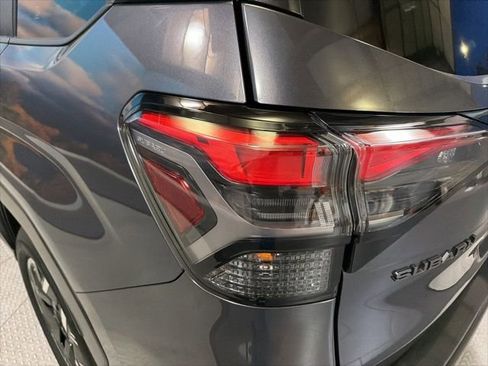 Used 2025 Subaru Forester Premium AWD/4WD image 12