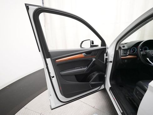 Used 2022 Audi Q5 2.0T Premium Plus w/ Premium Plus Package image 16