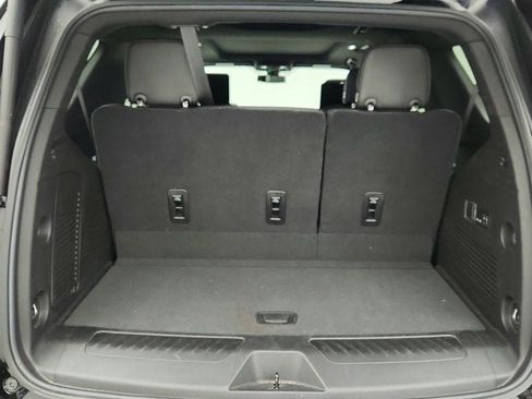 Used 2021 GMC Yukon SLT w/ SLT Premium Package image 25