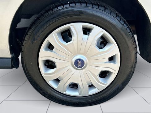 Used 2022 Ford Transit Connect XLT FWD image 12