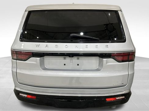 Used 2022 Jeep Wagoneer Series II w/ Premium Group I image 4
