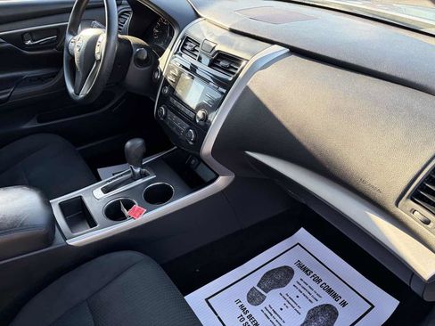 Used 2015 Nissan Altima 2.5 S w/ Special Edition Package FWD image 28